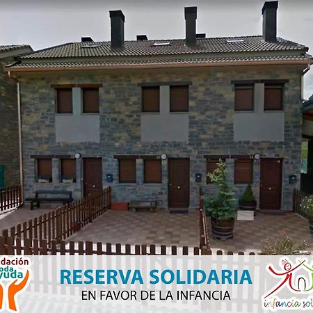 Apartamentos Castiello De Jaca 3000 Eksteriør billede