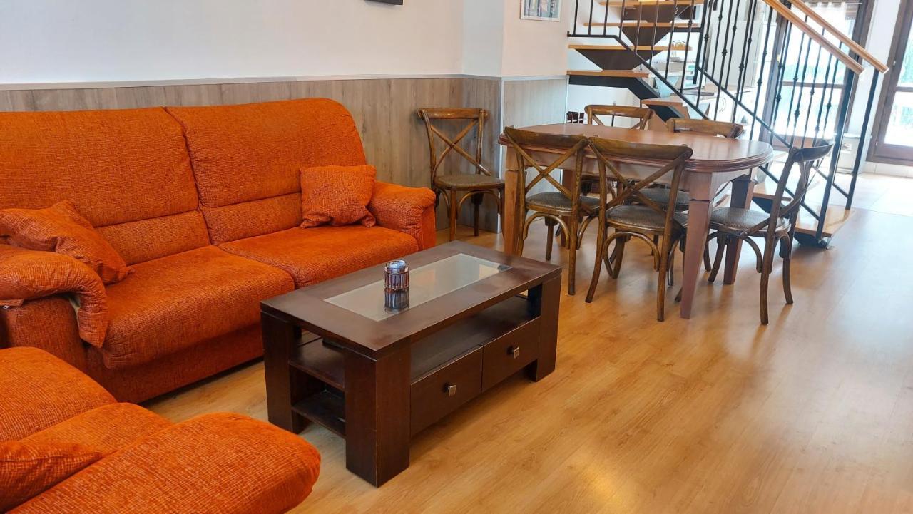 Apartamentos Castiello De Jaca 3000 Eksteriør billede